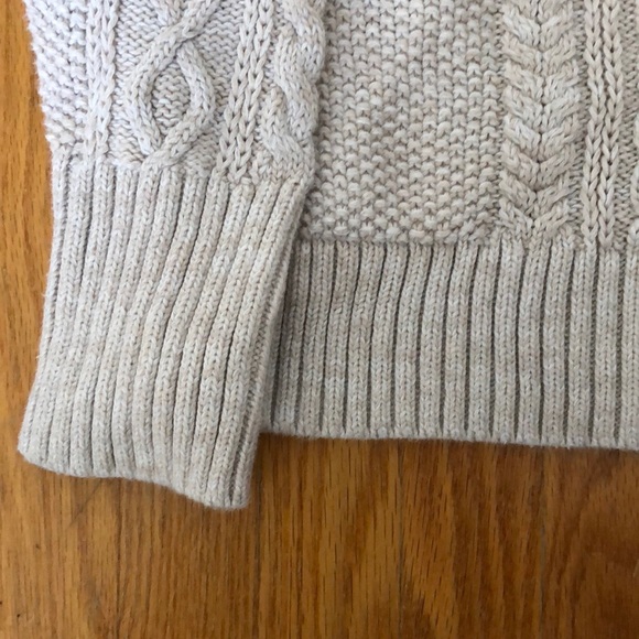Gap Sweater - Picture 2 of 3